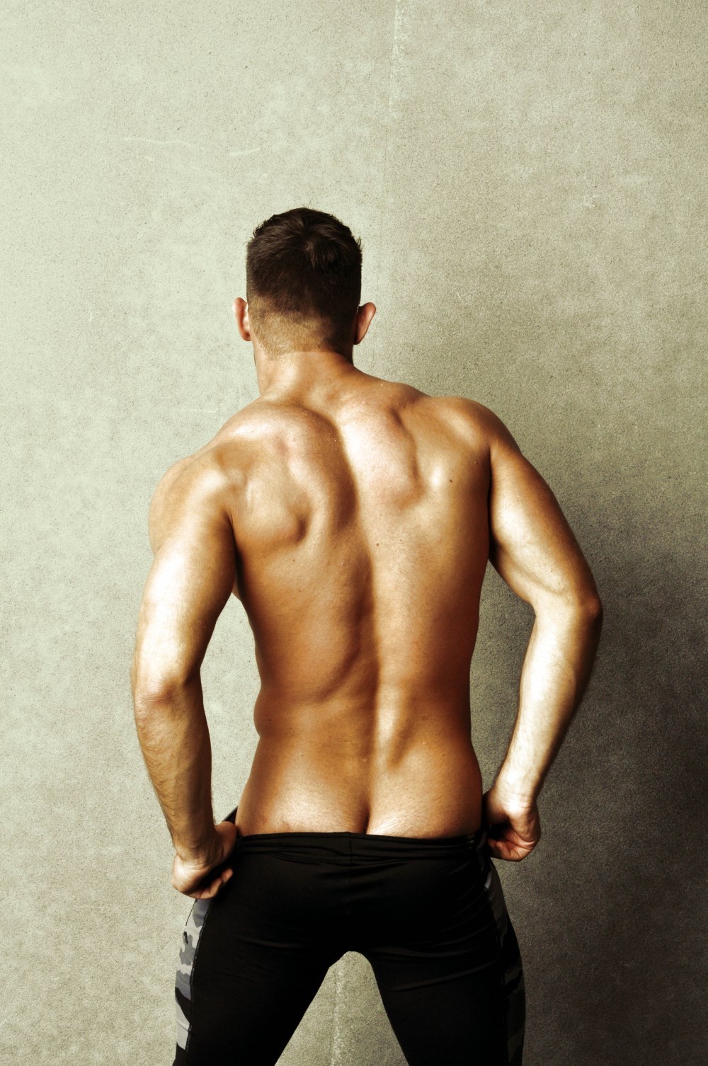 boredinweho:  Kirill Dowidoff by Amer Mohamad 