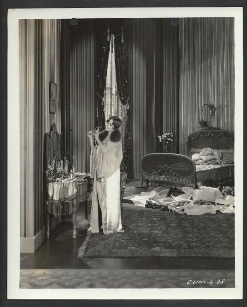 kittyinva:Kittyinva: 1928 still of Mary Astor in “Dressed to Kill”.