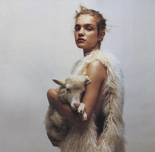 puppetwithapistol:Natalia Vodianova in “Doux Comme Un Agneau” by Jean-Baptiste Mondino f