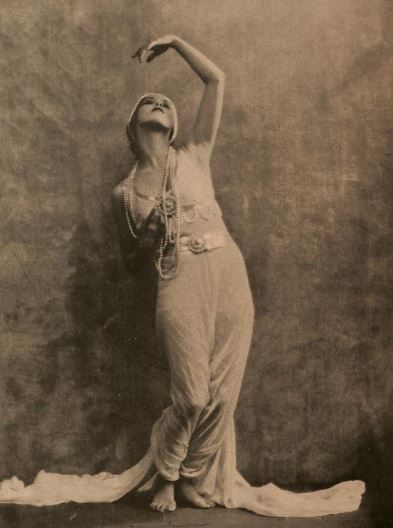 fawnvelveteen:  Martha Graham