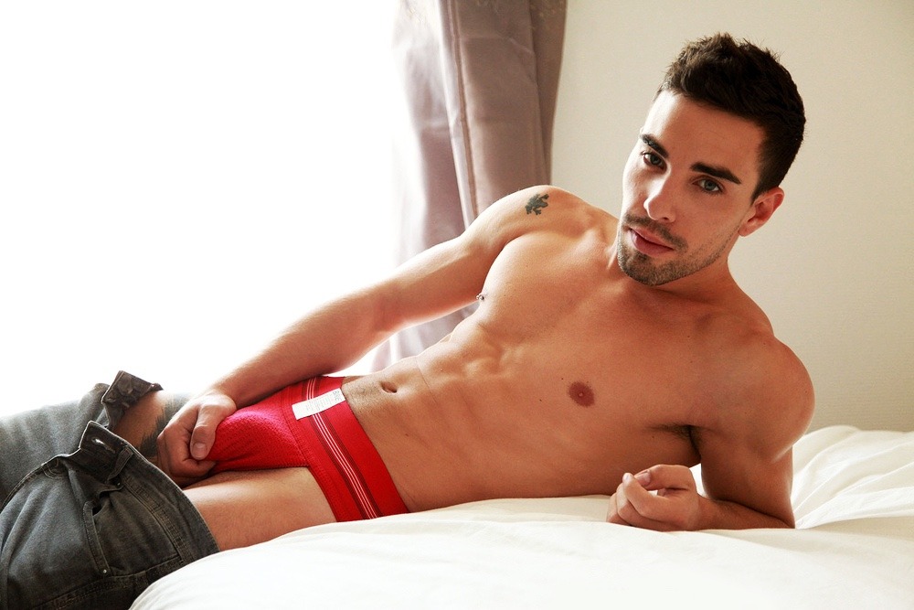 troyxxx:  JOSH MILK