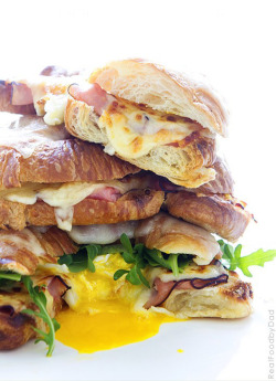 daily-deliciousness:  Killer ham and cheese melt