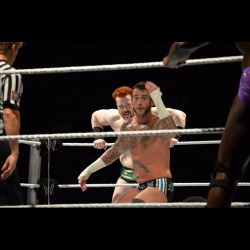 xitsclobberintimex:  Credit to knees_2_faces  Sheamus&rsquo; evil face, looks like he has some plans for Punk after the match!