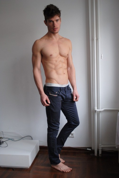 rippedguys:  Alvaro Casavecchia