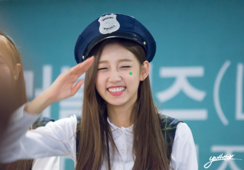 YeIn (Lovelyz) - Incheon Fansign Pics