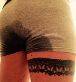 jpee1:  y2j0130:  #couldntholdit #pissed #ink  Beautiful.  I wish she would puss in my boxer briefs.