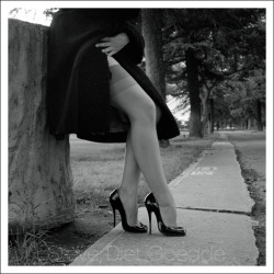 submissiveinclination:  me with nothing on but these stockings, shoes, and my winter coat… i will meet you at the park… 