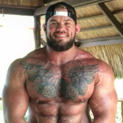 dragon86xxx:  Jarrett.r.davis (IG:indomitabelxwillx ) 6'2 270lb