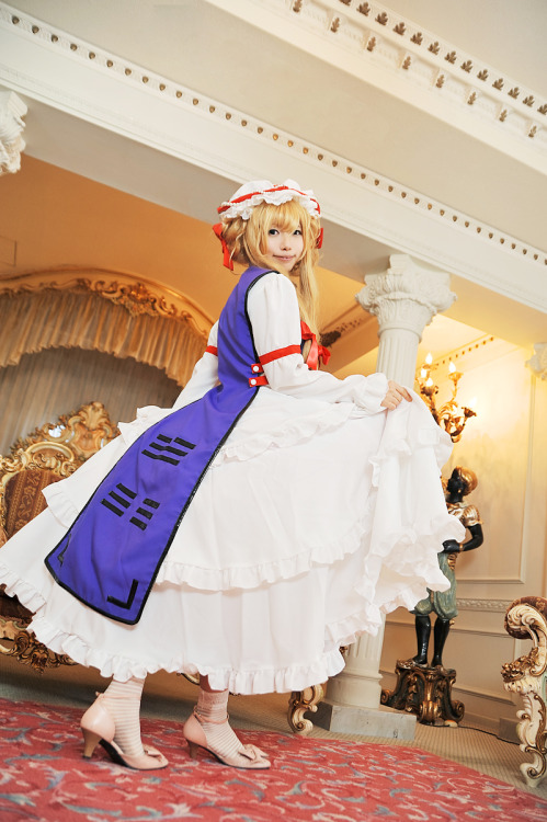 Touhou Project - Yakumo Yukari (Tenshi Myu) 1-5