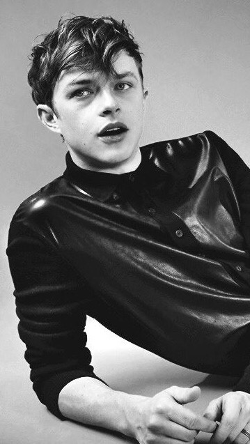 teen4ge-dreams2: Dane Dehaan Like or reblog if you save/use  *requested* Visit our channel: 