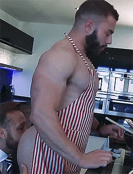 baddisgood:pervmaster88:This is the kind of faggot that needs to cook for me! Love a good appetizer