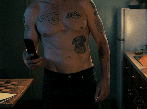 Jon Bernthal As Julian KayeAMERICAN GIGOLO (2022)1x02 Pretty Baby