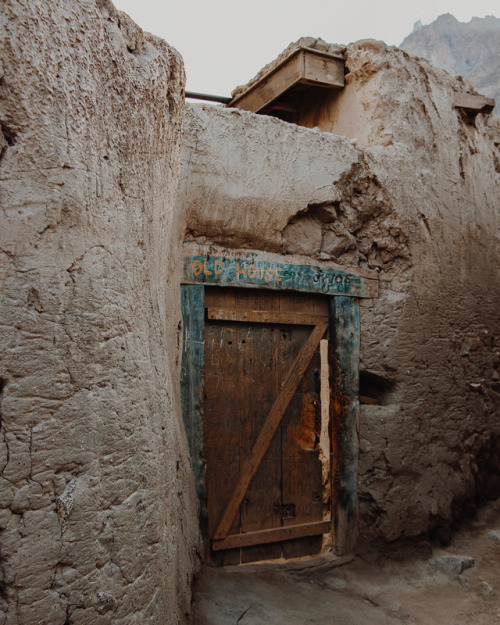 aabbiidd:   Old House Gulmit is believed to be over 350 years old. The  traditional house stands as a symbol of the ancient Wakhi culture. The  house has now been turned into a carpet weaving center where women  artisans make beautiful carpets from goat,