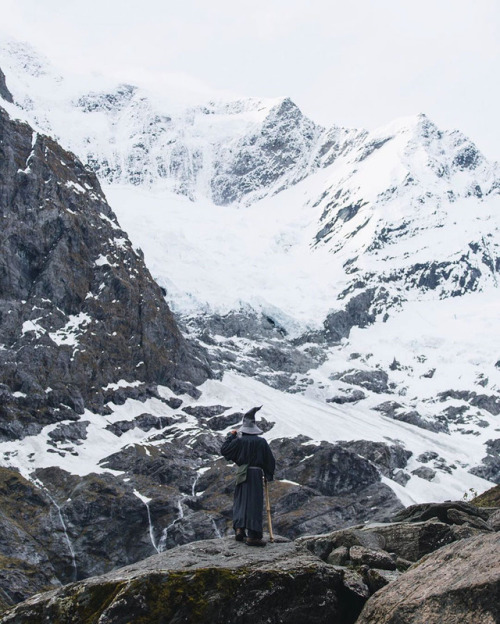 theadventurouslife4us: Photographer Akhil Suhas Travels Across New Zealand With Gandalf Costume Keep