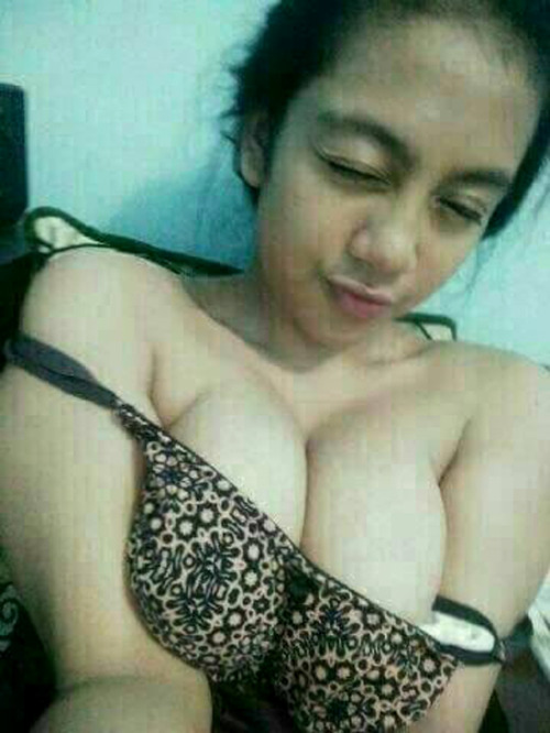 Porn photo pervertedxyz-new:  Dah banyak sangat, dah