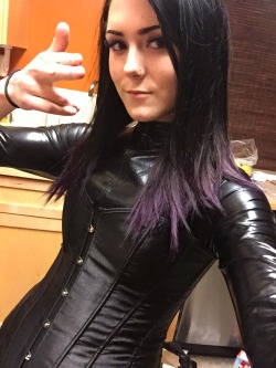 fetishjunkie:  captainmeowgan:  The latex suit I ordered a month ago came in and I split the ass trying to squat. But I’m fucking bangin so what.  Looks awesome!