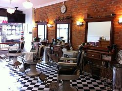 vintagebarbershop:  http://www.pinterest.com/pin/332703491193588105/