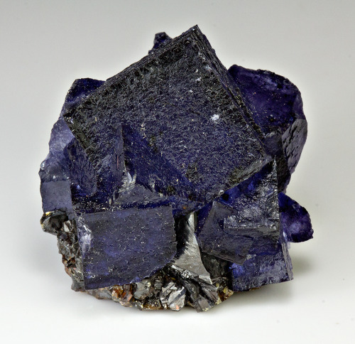 plantsrocksthings: Fluorite with Sphalerite, from USA.