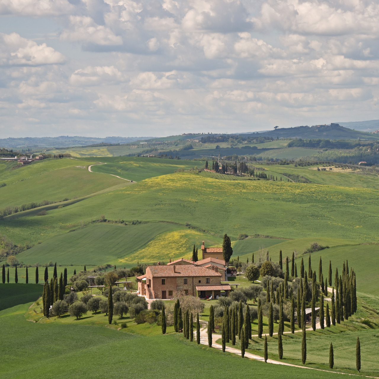 breathtakingdestinations:Tuscany - Italy (by Harshil Shah) - Tumblr Pics