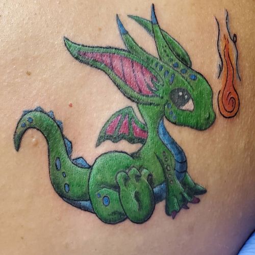 <p>A little green dragon named “Fred” from last night 🐉…..  Thank you for your trust! 🙏❤<br/>
.<br/>
#ladytattooer #thephoenix #copperphoenix #shelbyvilleindiana #indianapolistattoo #indylocal #do317 #dragon #dragontattoo #fkirons #waverlycolorco #supportlocal #indianaartist #instagood #artistsoninstagram #artistsofinstagram  (at Shelbyville, Indiana)<br/>
<a href="https://www.instagram.com/p/CDWp9LWAmn8/?igshid=1h0ibyn394tss">https://www.instagram.com/p/CDWp9LWAmn8/?igshid=1h0ibyn394tss</a></p>