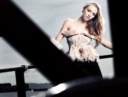 Amanda Seyfried.