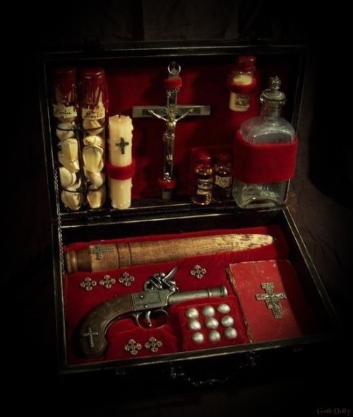 dollysgothworld: Vampire Hunter Kits Usually the contents of the kit would be contained in a chest-l