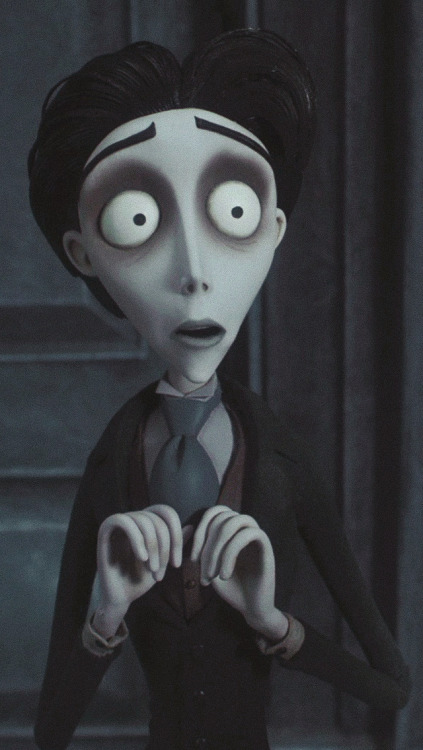 JIN YOO as VICTOR from CORPSE BRIDE. can you tell that he doesn’t put a lot of effort into halloween?  #wb.event