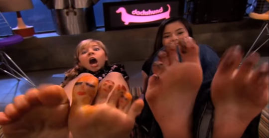 camalilium:  mettaworldneymar:  molebucks:  remember that time dan schneider, known foot fetishist and creator of shows such as drake & josh, icarly, and zoey 101, used the official sam and cat twitter account to crowdsource footporn under the guise