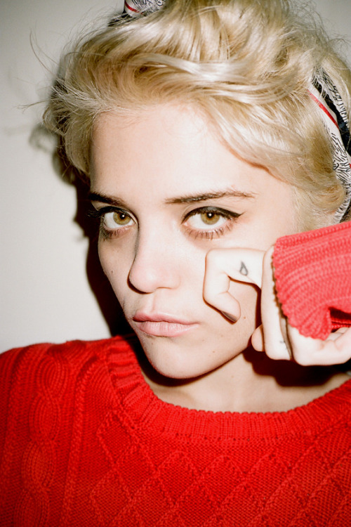 Sky ferreira night time cover