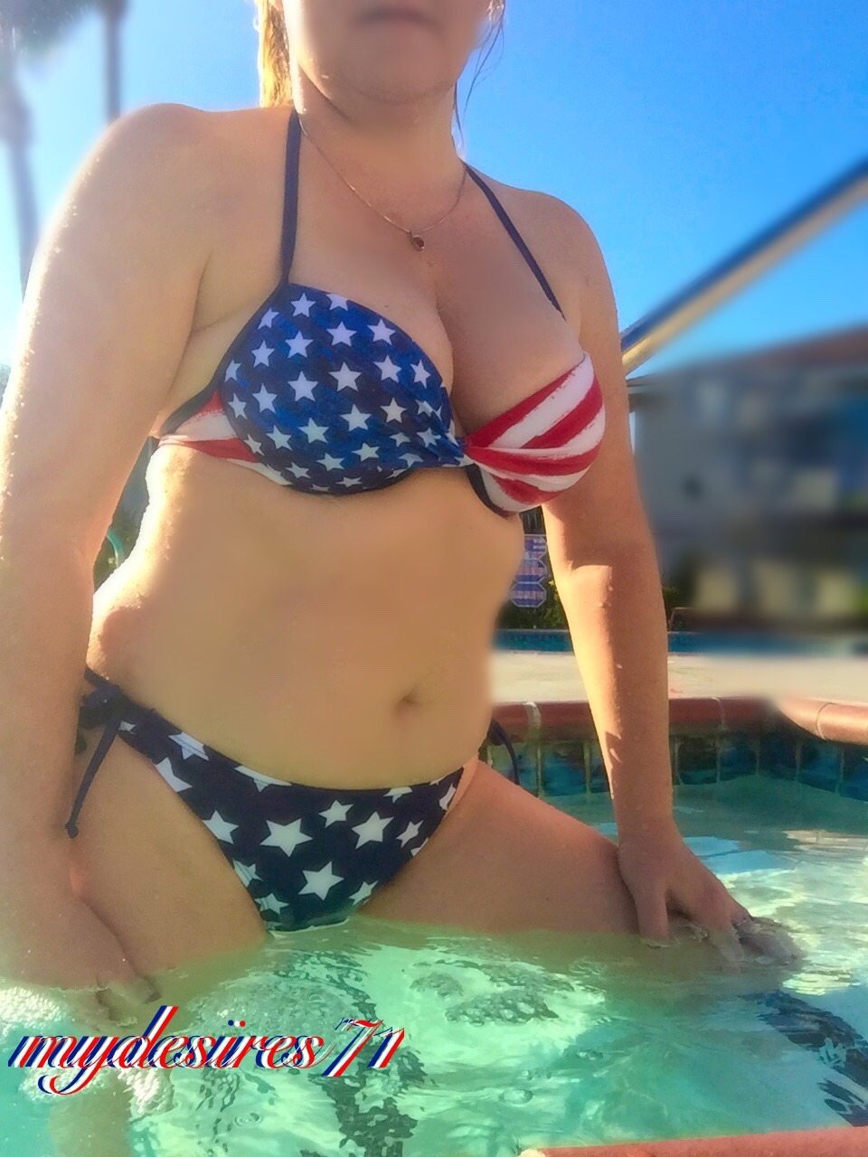 mydesires71:  Hello Tumblrs 💋  Hope your having a fun day!