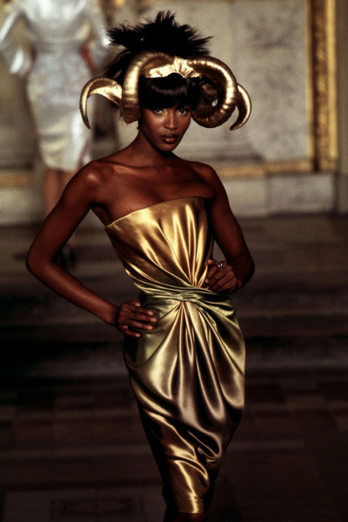 seex666: Naomi Campbell at Givenchy by Alexander McQueen Haute Couture Spring/Summer 1997