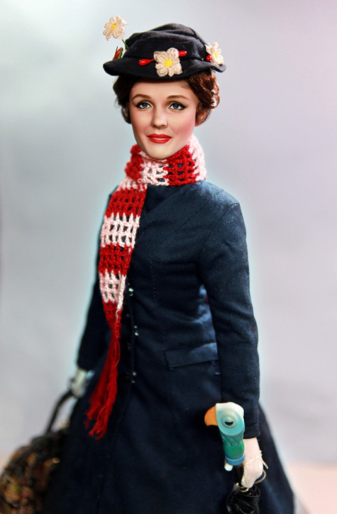 O&rsquo; it&rsquo;s a Jolly Holiday with Mary! eBay auction of #ooak #repainted #MaryPoppins just in