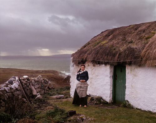 mpdrolet: Outside Stevies, 2006 Danielle Nelson Mourning