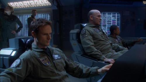  Stargate Atlantis 03x02: Misbegotten 