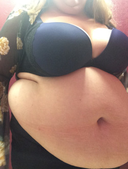 greedyofficefatty: spaceupthesun:  Another @greedyofficefatty MORPH I made.  A Releasing the Belly Edition  One day…. 