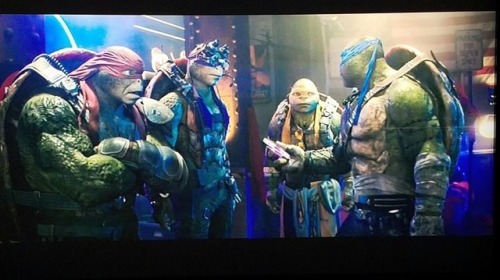 jessie-merrow:I wanna hug Donnie  me 2