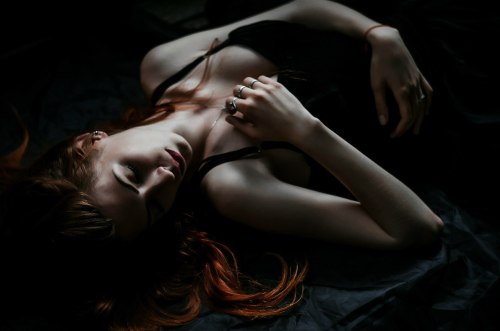 1000 Shades of Color and Beauty