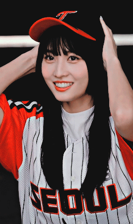 hyyerin:190414 momo