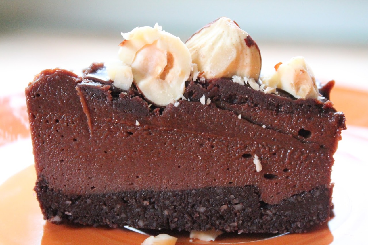 vegan-sophistication:  Chocolate Hazelnut Cheesecake {Raw Vegan &amp; Gluten-free}