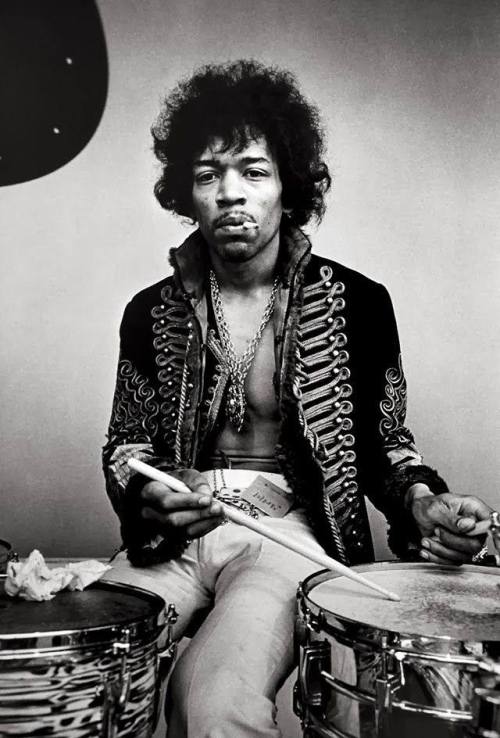 Jimi Hendrix ph: Jim Marshall