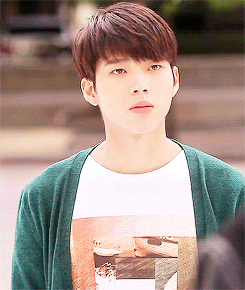 죄; hiatus