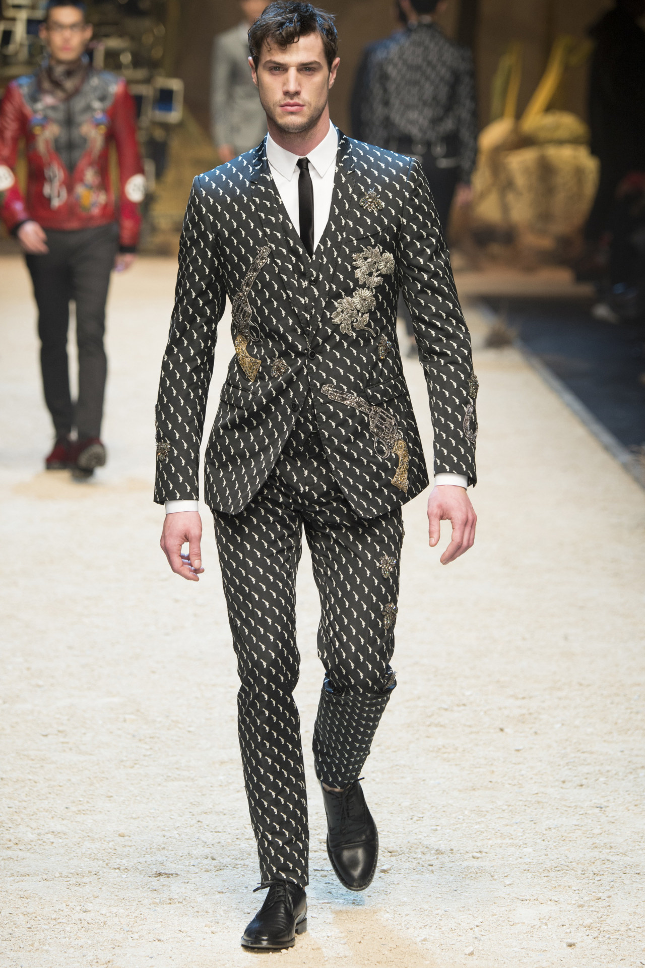 MEN+FASHION : DOLCE & GABBANA Fall/Winter 2016 collection MILANO...