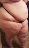 nightwalker-hunger-deactivated2:My overfed Lard Princess, in all her heart stopping sow glory.