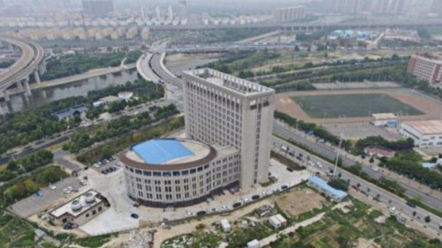 Chinese university building looks like a giant toilet