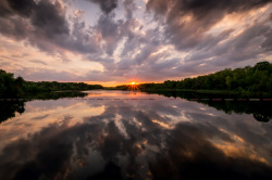 lensblr-network:  Clouding the Waters: Greensville, Ontario, Canada photo by 24 Mill Avenue  (mill24-ph.tumblr.com)