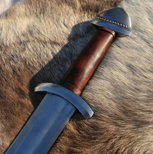 paganroots:  Viking sword by Wulflund Pagan Shop 