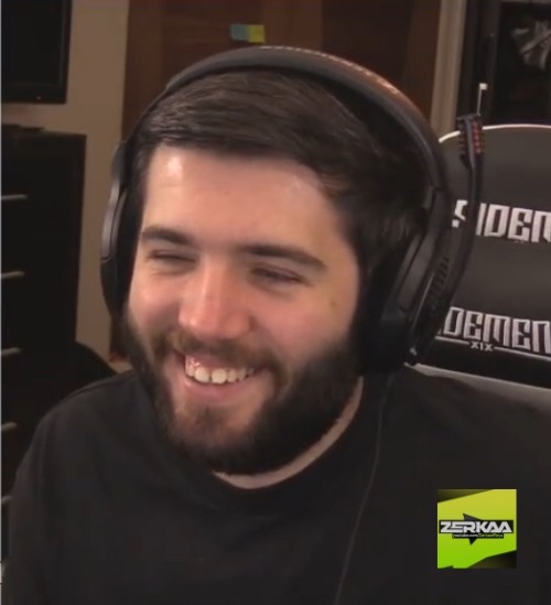 Random screenshots I took on random videos but wow he‘s so smiley it makes me all giddy