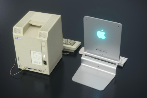 digitalramen:  German designers released this update on the original Macintosh, which features the same casing of an iPhone and the power of a MacBook Air.