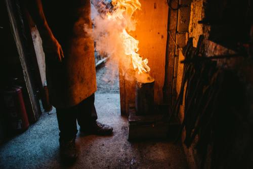laradivine:This is Dan. Amaizing artist, but he works with steelphotos: Jan Pirnat Photography