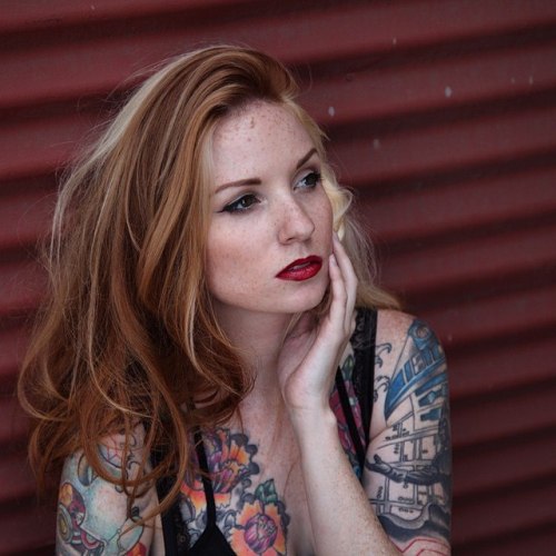 freckled-girls-fan:  http://freckled-girls-fan.tumblr.com  Mothafuckin’ bombshell. Whew.